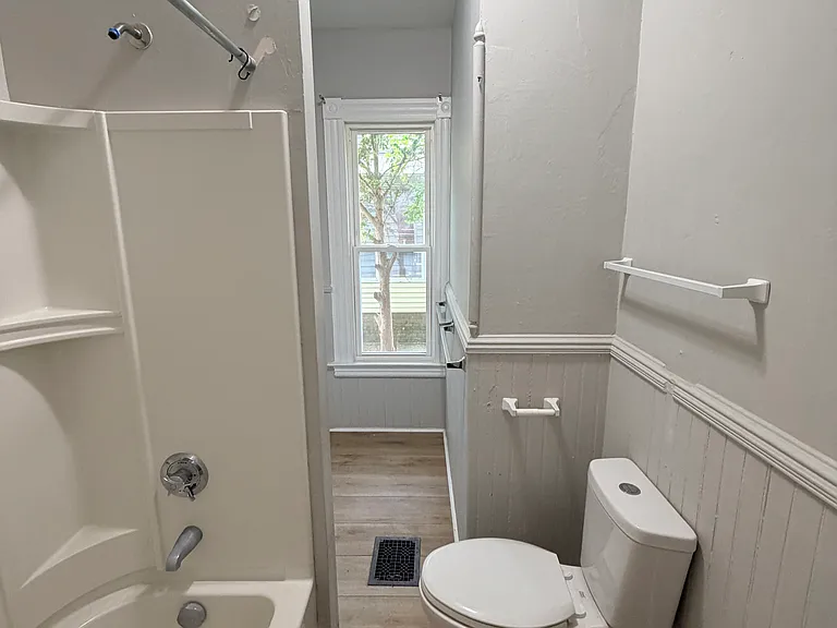 211 Alden Ave #1 — Photo 12