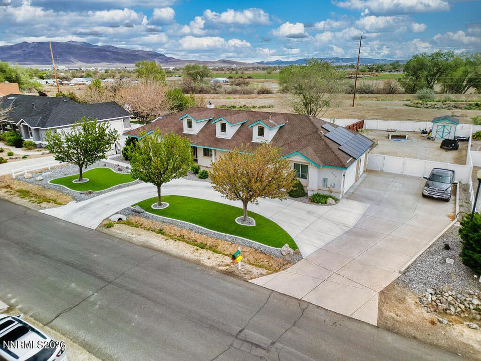 1st image of 649 Saddle Horn Way