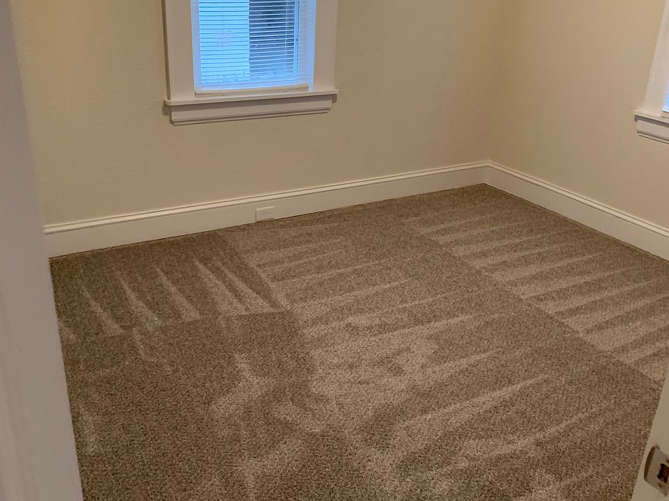 1st image of 8554 W Mount Dr