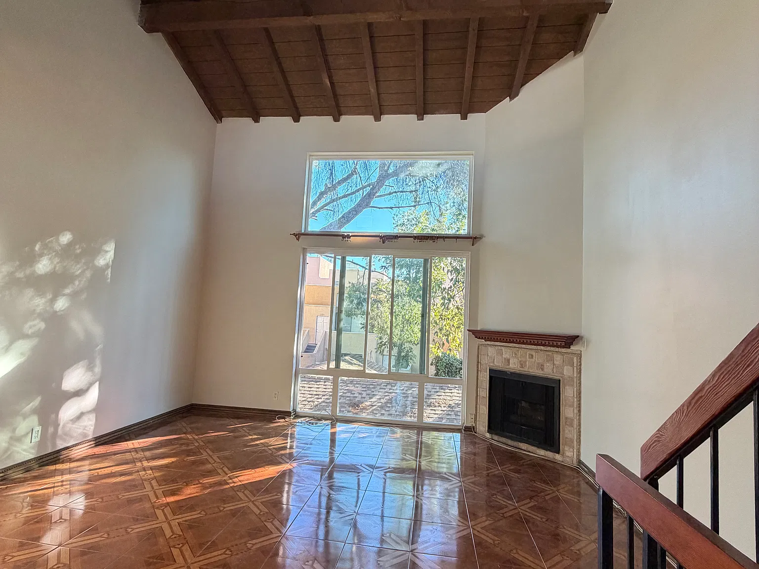 2 bed, 1390 sqft, $3,725 — Photo 1