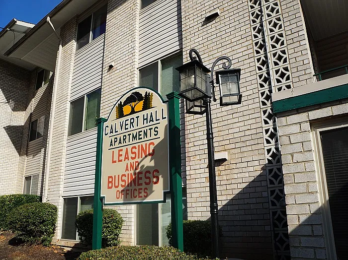 Calvert Hall Apartments — Photo 3