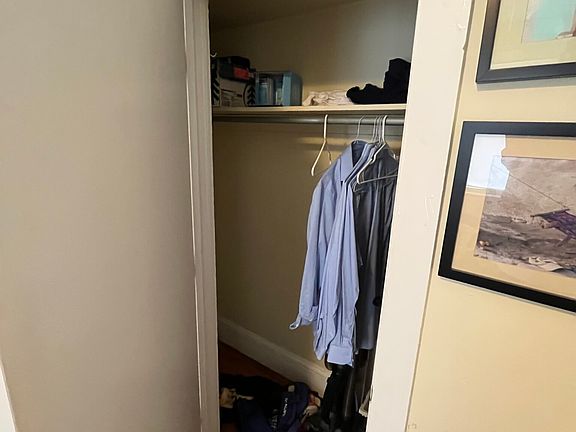 5th image of 4076 Washington St APT 3
