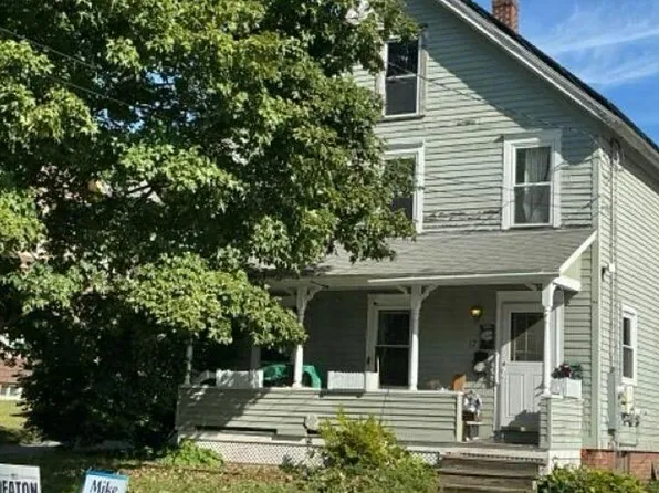 17 Riddell St, Greenfield, MA 01301