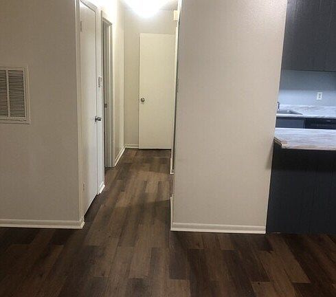 3rd image of 24505 Sherwood Dr #5