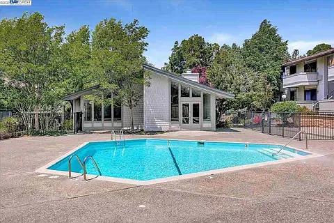 1455 Marchbanks Dr #2 — Photo 18