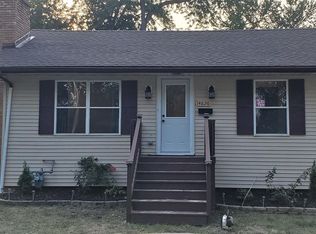 14626 Trumbull Ave, Midlothian, IL 60445