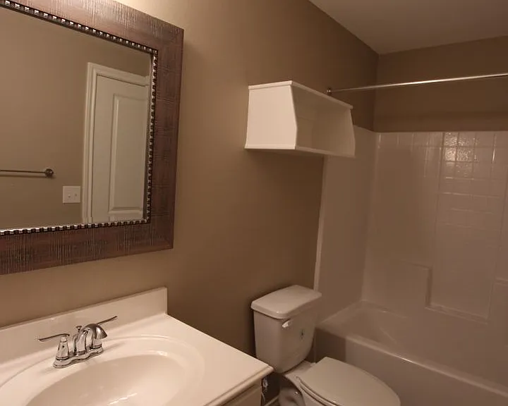 Brad Circle 1210 — Photo 10
