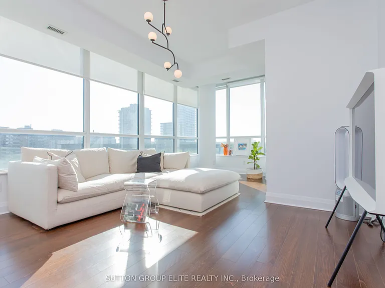 1 Hurontario St #808 — Photo 11