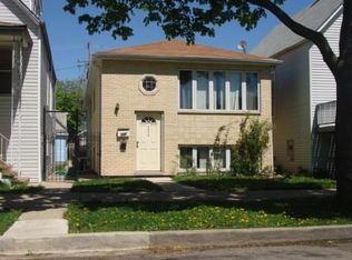 4836 W Melrose St, Chicago, IL 60641