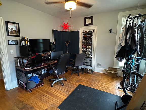 5th image of 129 Lafayette Ave NE APT 4