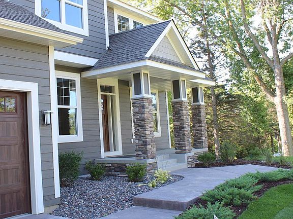3rd image of 10215 Lakeview Dr W