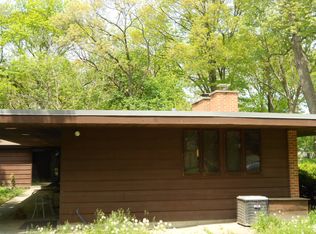 834 Forest Ave, Elgin, IL 60120
