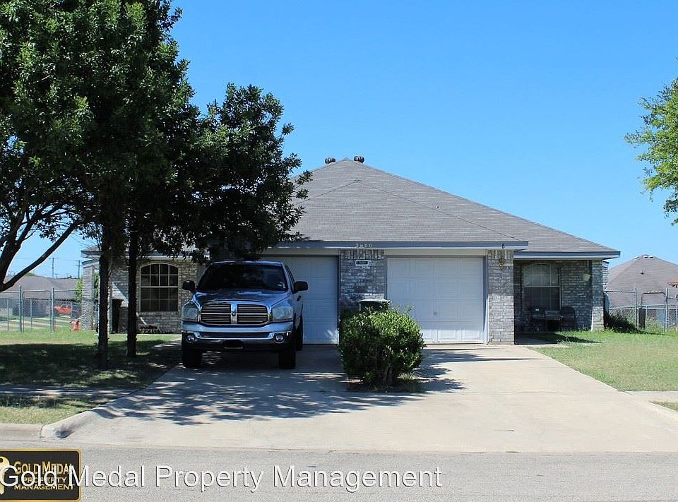 1st image of 2600 Lucille Dr Unit A