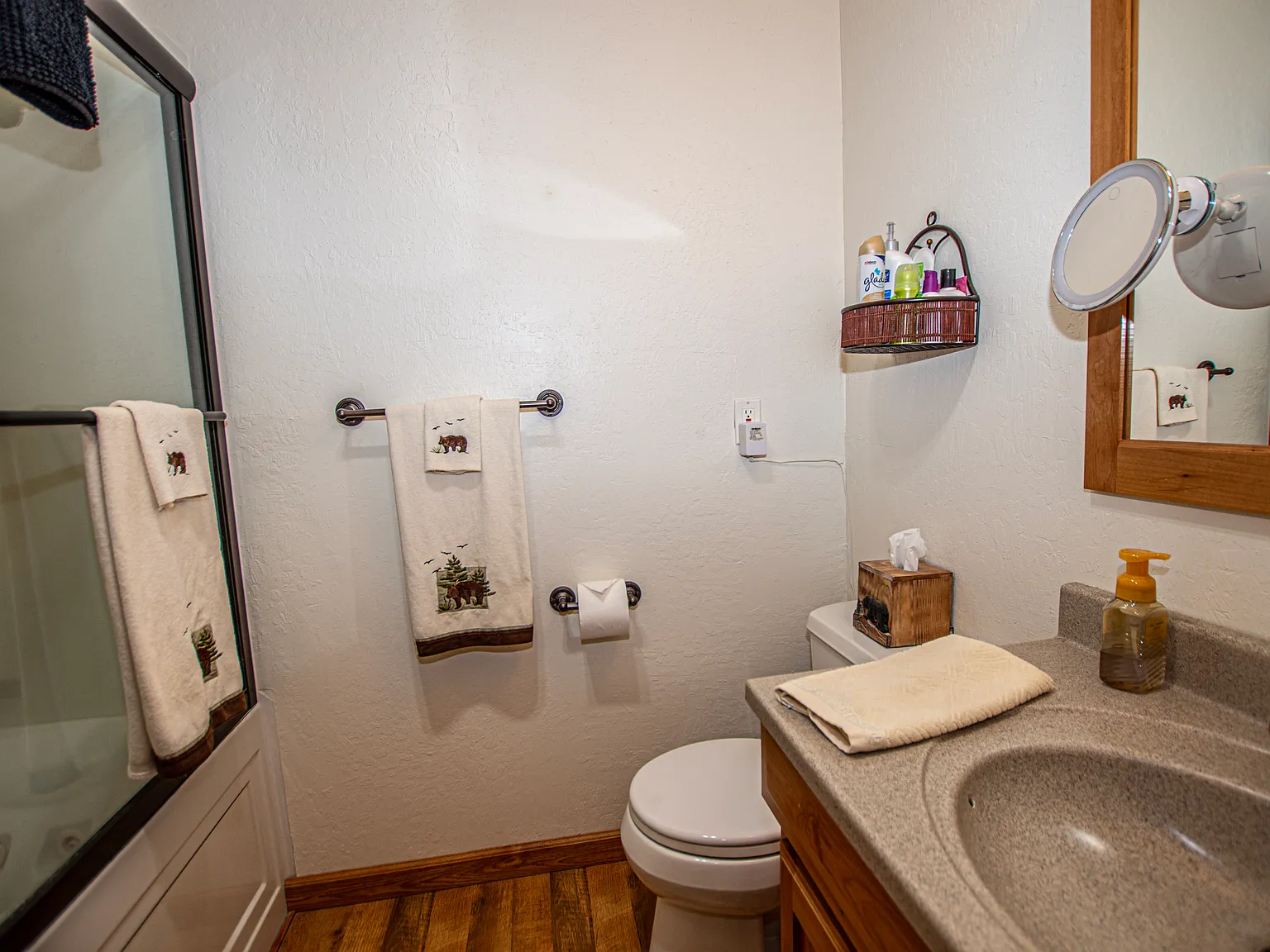 3 bed, 2.5 bath, 1440 sqft, $3,800 — Photo 3
