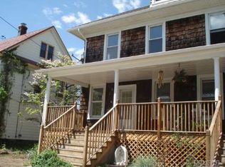 15-17 Grove Pl, Babylon, NY 11702