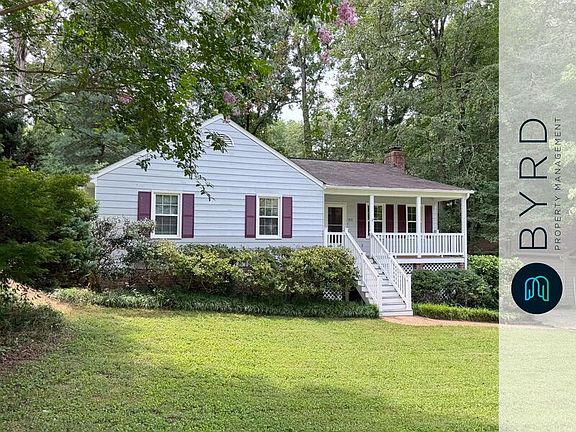 2nd image of 902 Hartford Ln