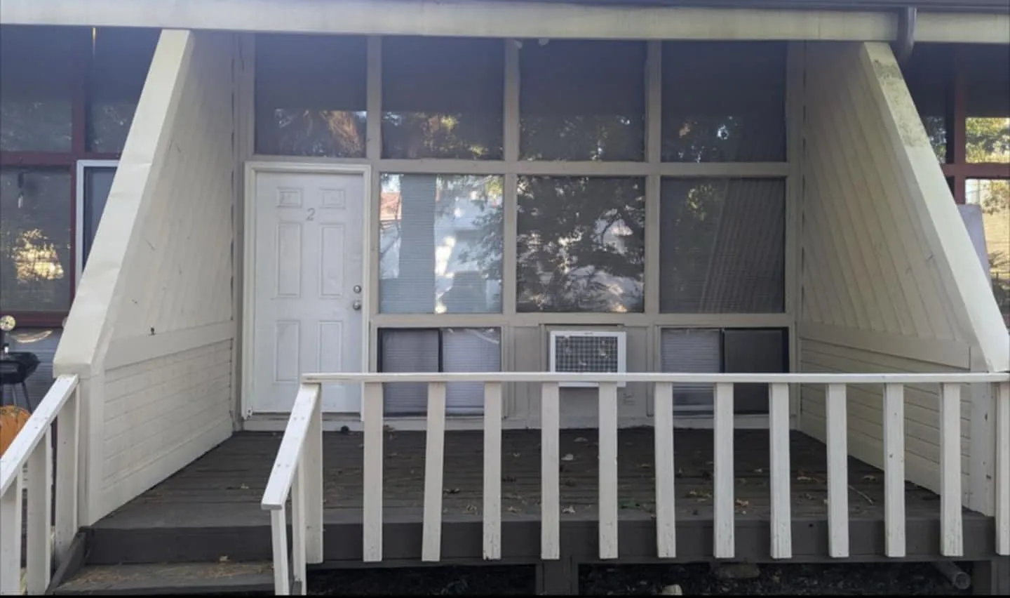 111 Leonard St — Photo 1