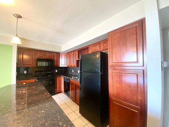 5th image of 601 W 11th Ave APT 812