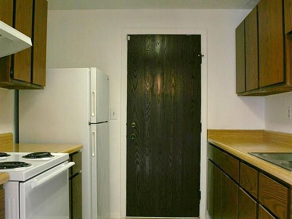 5th image of 8763 Mardi Gras Dr