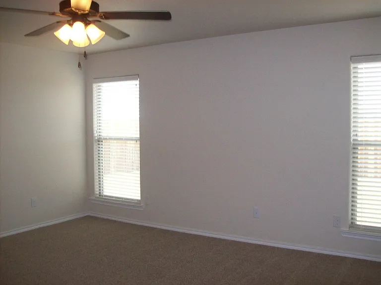 3604 Trenton Ave — Photo 6