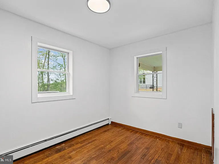 16811 Ridge Rd — Photo 9