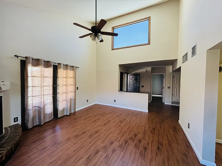 8255 N Oracle Rd #210 — Photo 27