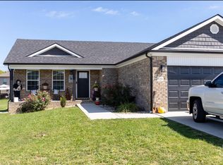 121 Stillwater Dr, Berea, KY