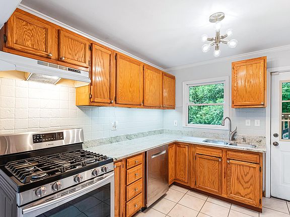 New granite counters, Bosch dishwasher