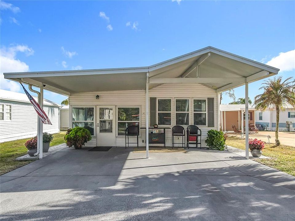 1st image of 446 Pine Loop