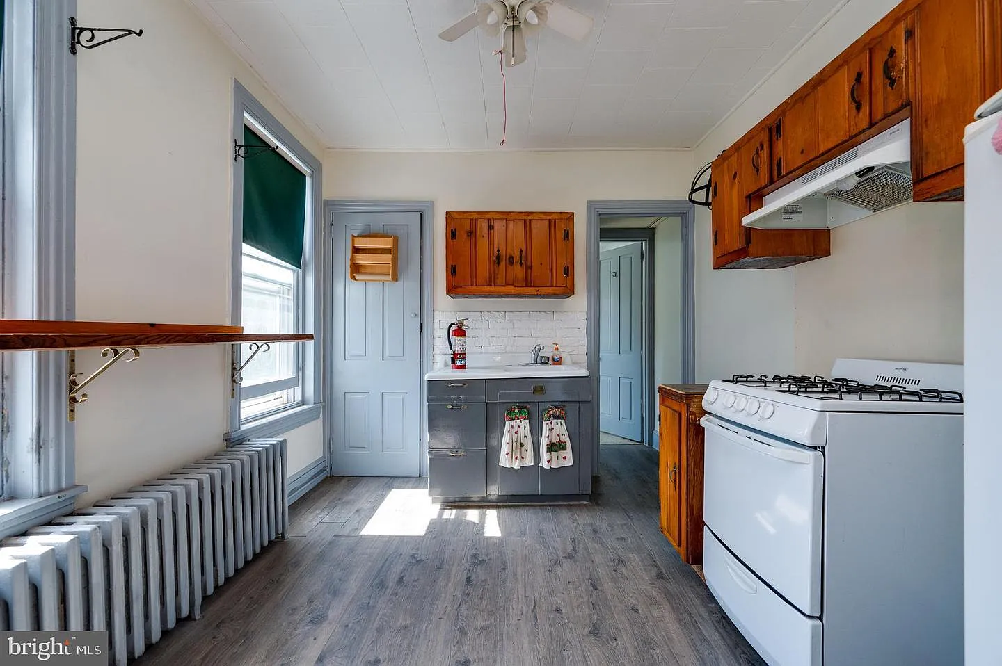 2 bed, 1.5 bath, 1000 sqft, $1,350 — Photo 1