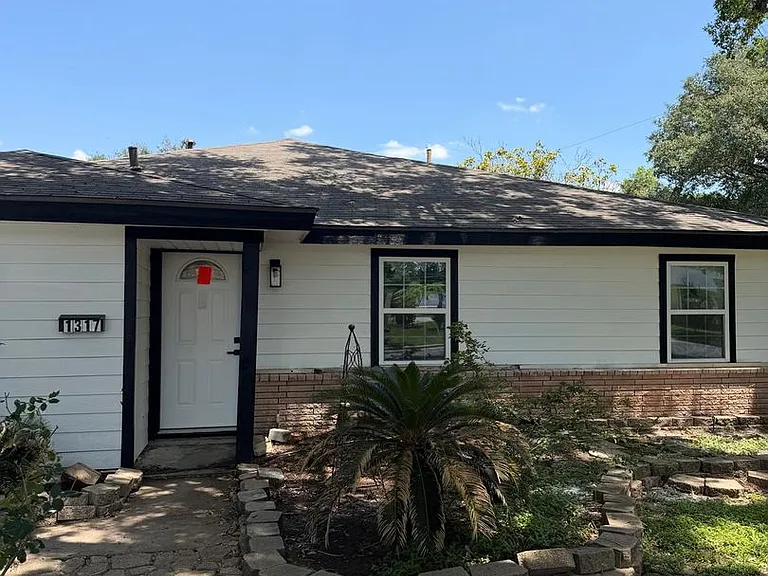 1317 Tobola St — Photo 1
