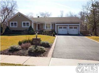2 Ellen Ct, Ocean, NJ 07712