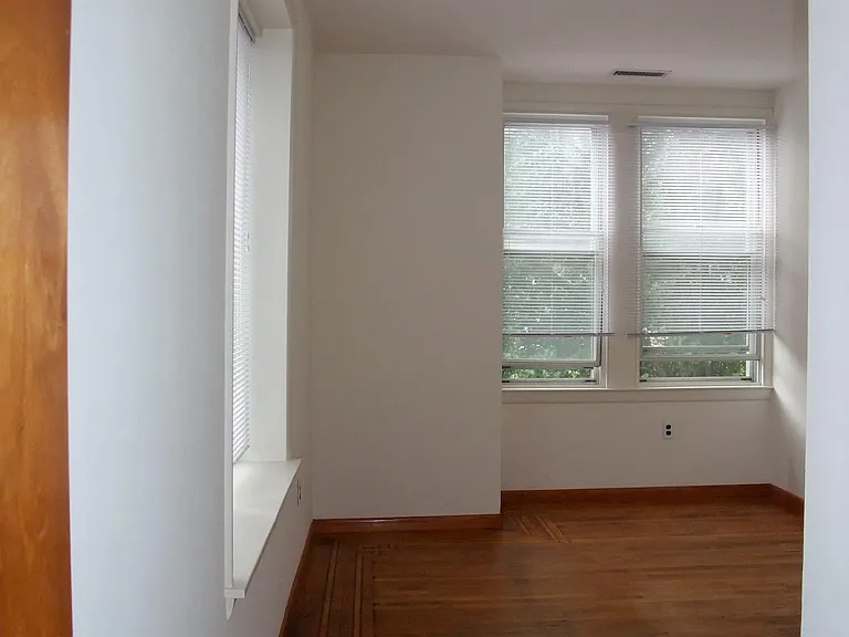 2001 Green St #2F — Photo 6
