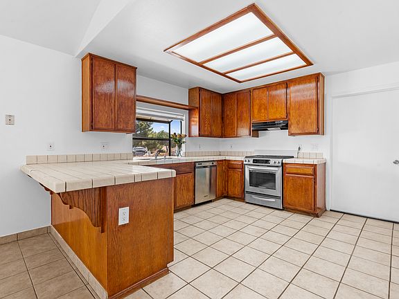 3rd image of 1049 Via Alegre Dr