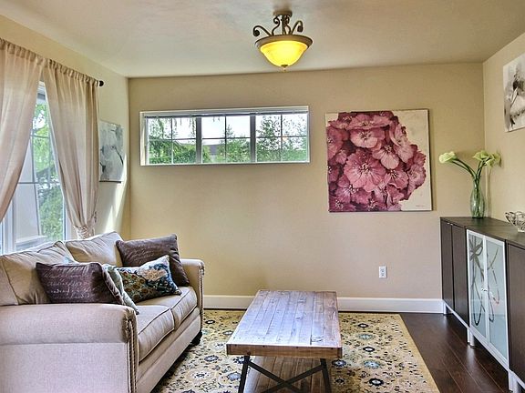 4th image of 13802 176th St E