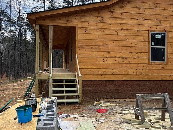 4th image of 2779 Easy St