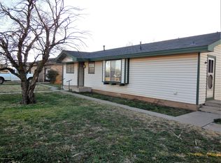 117 S Iowa St, Shamrock, TX 79079