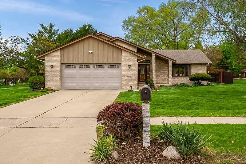 1st image of 10966 China Berry Ln