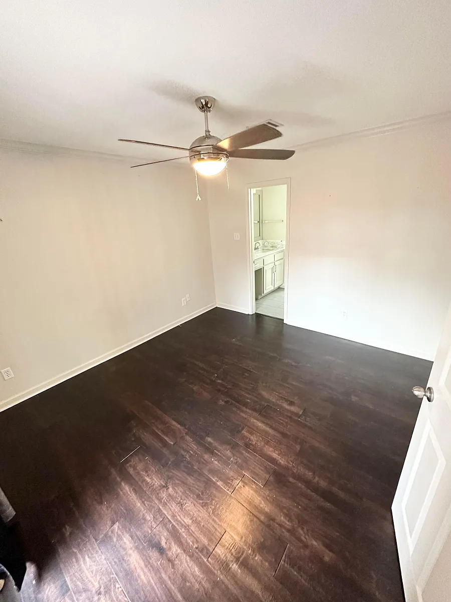 Building Photo - 183 Steiner Rd #119