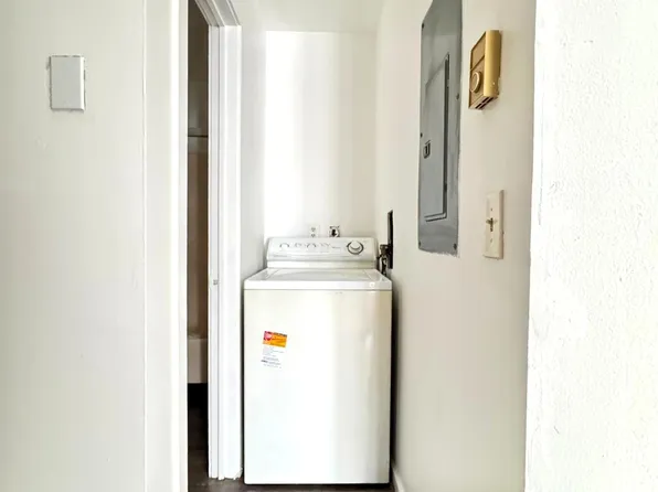 91 Lexington Ave APT 3, Norwalk, CT 06854