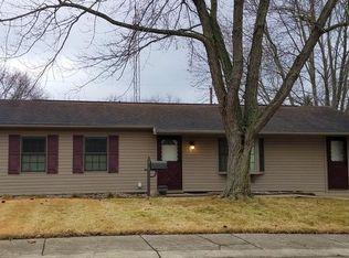 918 Sunset Rdg, Danville, IL 61832