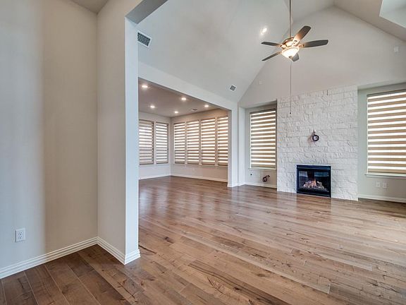 5th image of 1471 William Way