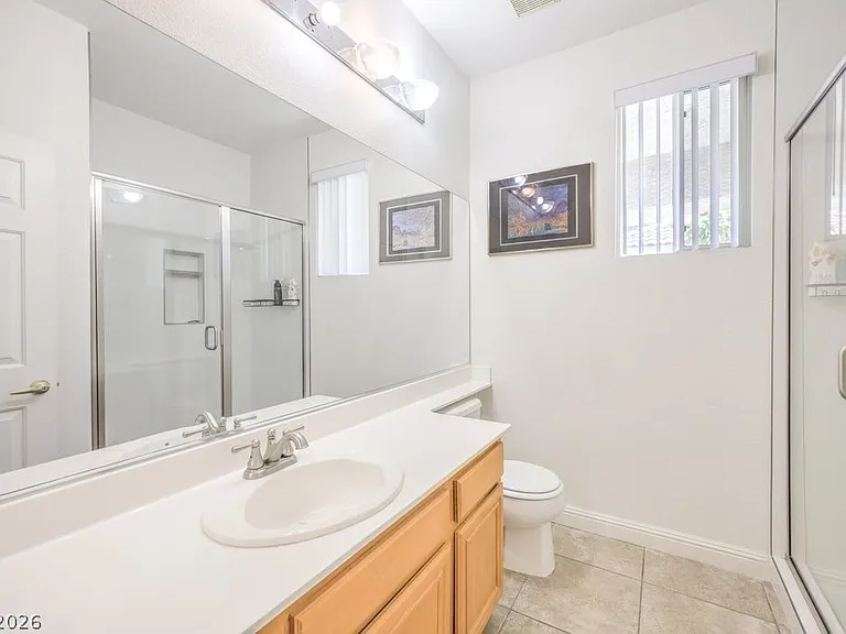 437 Eternity St — Photo 32