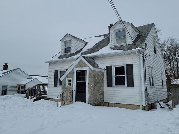 2nd image of 174 New London Ave