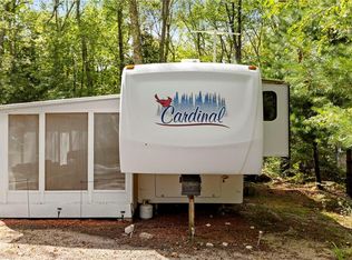 13 Newberry Ln, Hope Valley, RI 02832