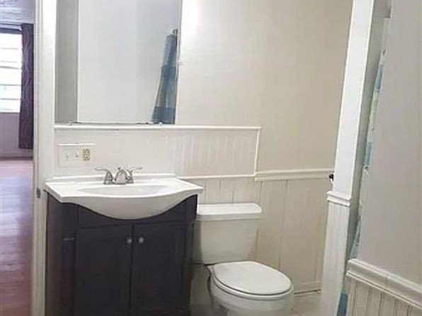 4 Irving Pl