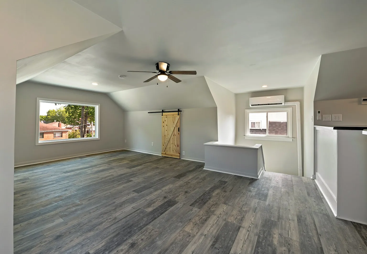 1205 Charleston Avenue, Unit 3 — Photo 2