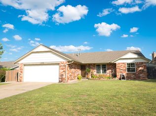 1200 Spruce St, Moore, OK 73160