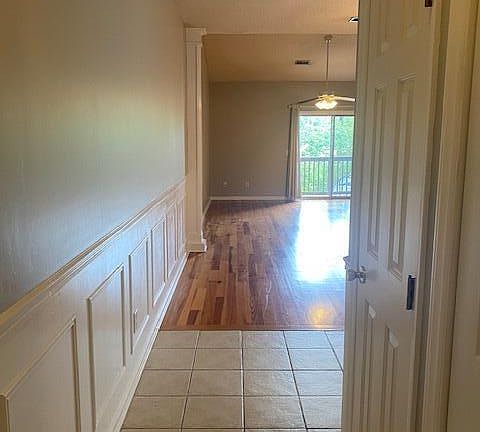 2nd image of 731 Bragg Dr APT H