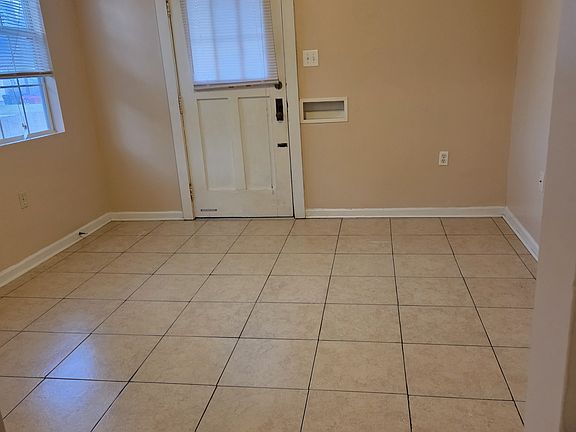 2nd image of 3018 Saint Anthony Ave